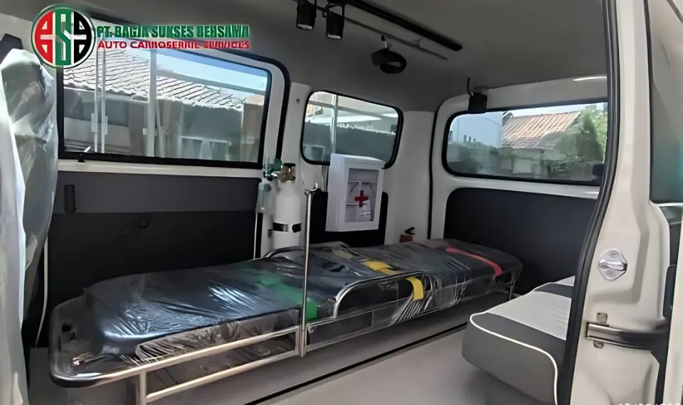 mobil ambulance (1)